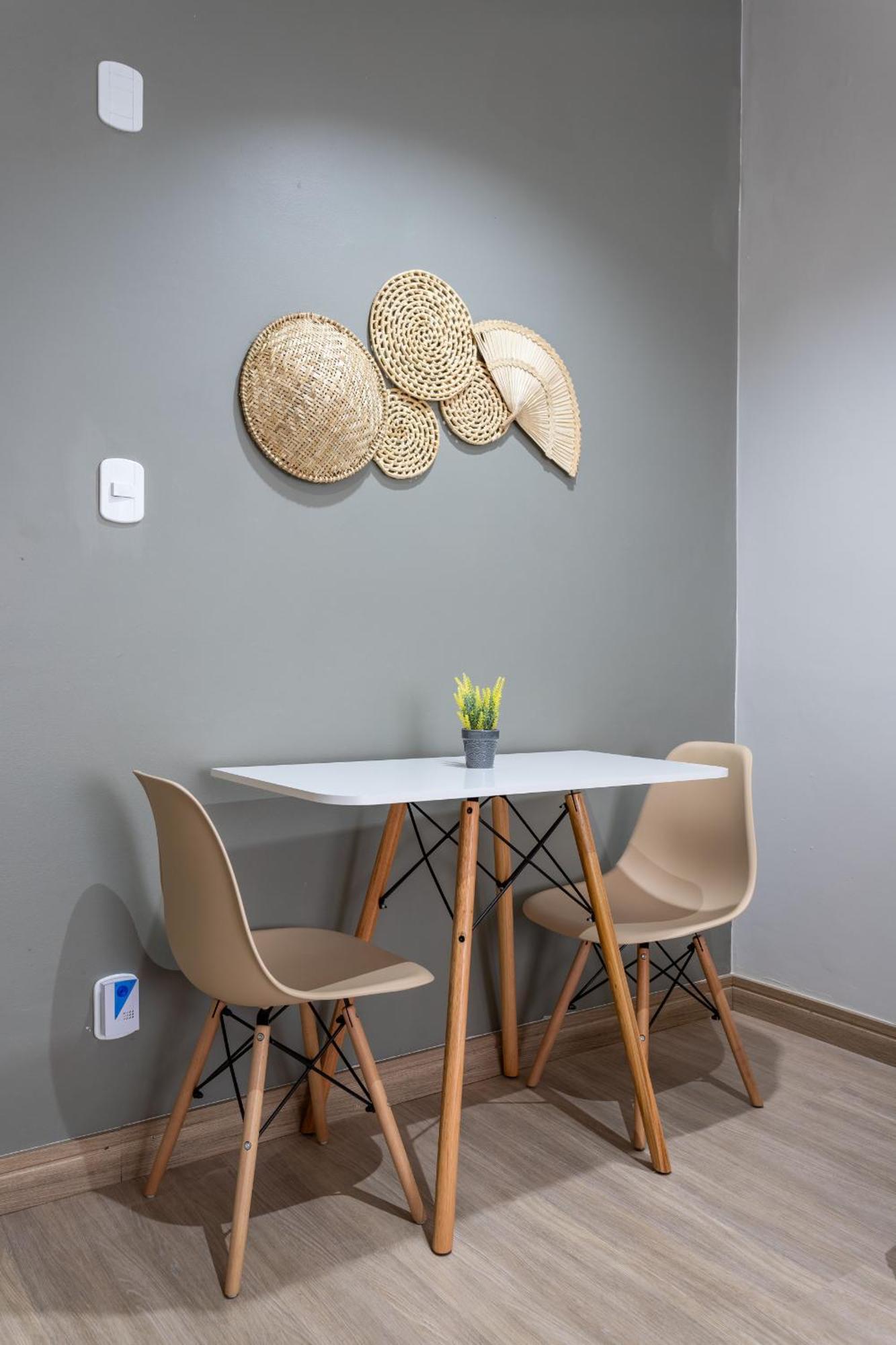 Em Copacabana, 300 Metros Da - Hg610 Z3 Apartamento Rio de Janeiro
