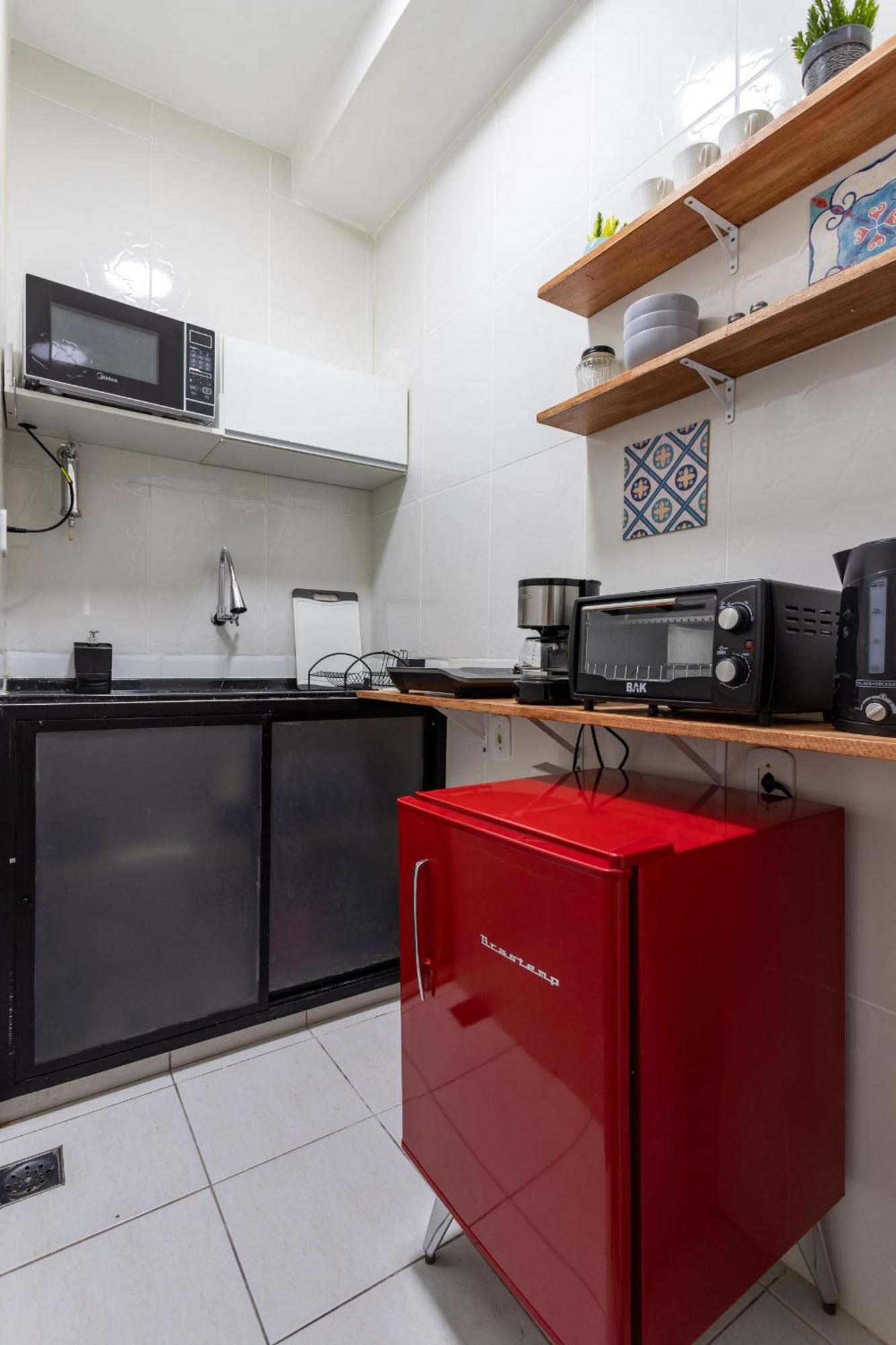 Em Copacabana, 300 Metros Da - Hg610 Z3 Apartamento Rio de Janeiro